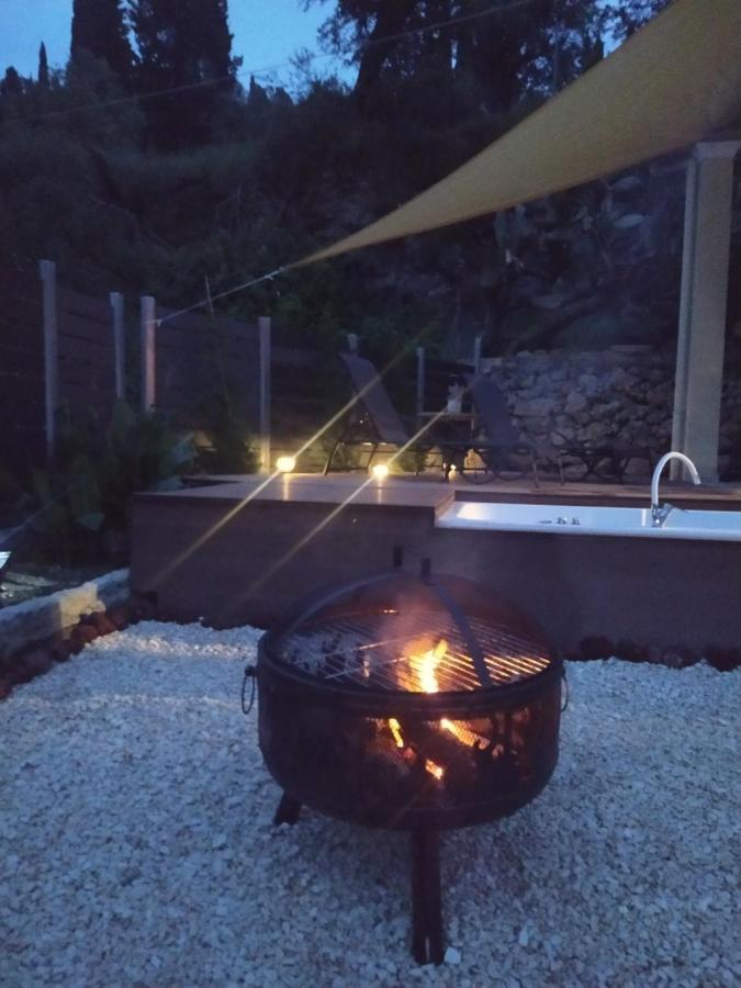 Nikos' Home 가스투리온 외부 사진